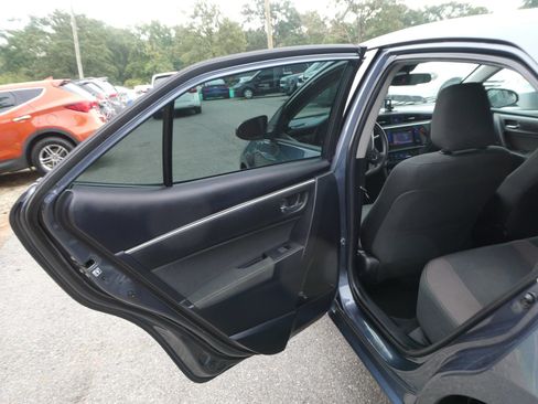 Used 2019 Toyota Corolla LE FWD image 25