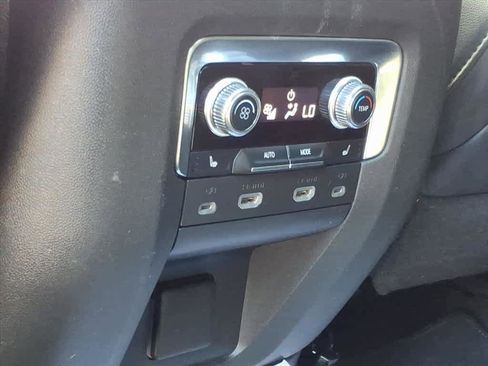 Used 2022 GMC Yukon AT4 w/ AT4 Premium Plus Package image 25