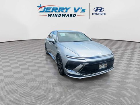 Used 2024 Hyundai Sonata SEL FWD image 3