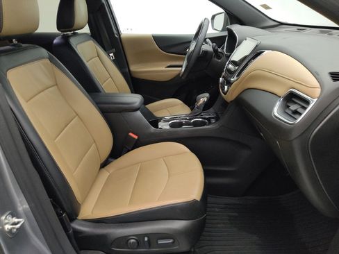 Used 2024 Chevrolet Equinox Premier AWD/4WD image 21