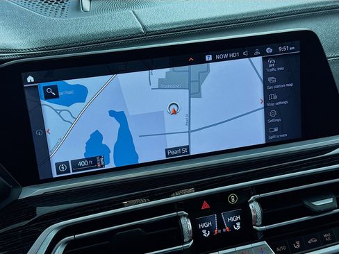 Used 2020 BMW X7 M50i w/ Dynamic Handling Package image 2