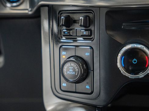 Certified 2023 Ford F150 Lariat w/ Equipment Group 502A High image 32