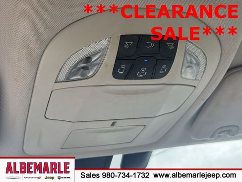 Used 2018 Chrysler Pacifica Limited image 28