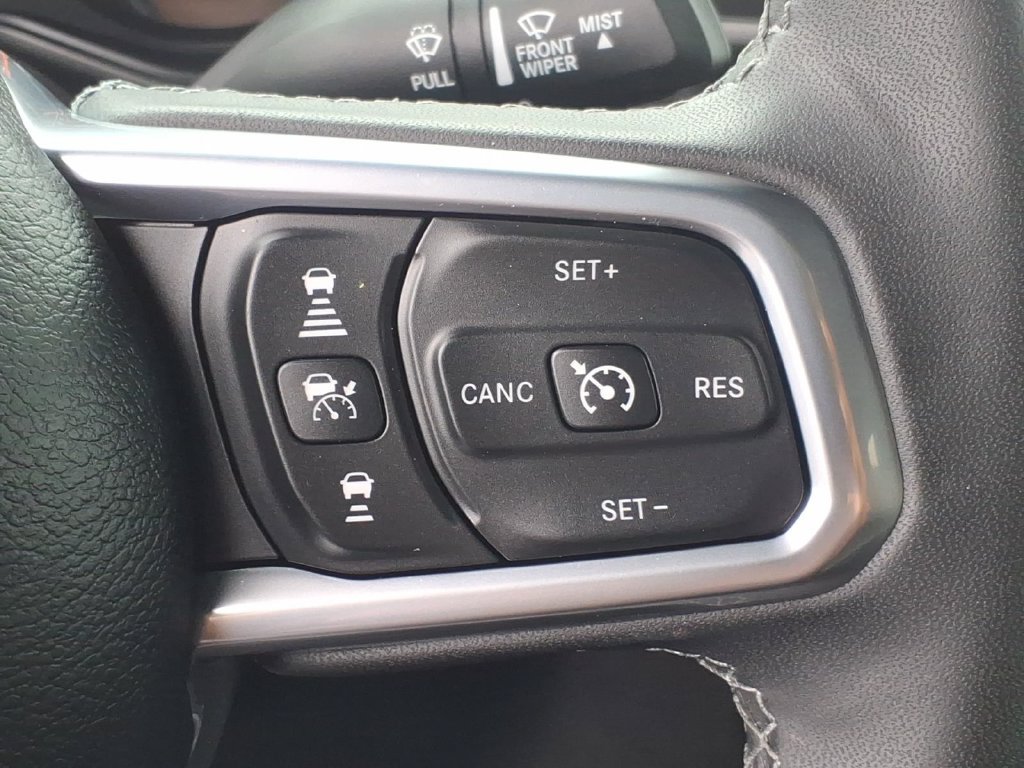 Certified 2026 Jeep Wrangler Unlimited Sahara AWD/4WD image 11
