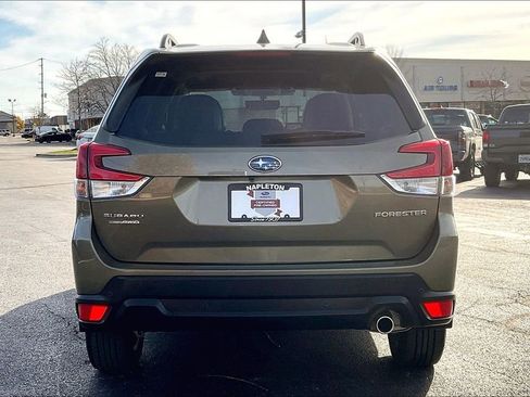 Certified 2022 Subaru Forester Limited image 4
