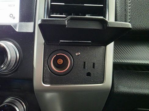 Used 2018 Ford F150 Lariat w/ Equipment Group 502A Luxury image 40