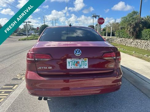 Used 2017 Volkswagen Jetta SE image 19