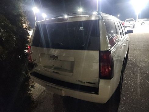 Used 2017 Chevrolet Tahoe Premier image 3