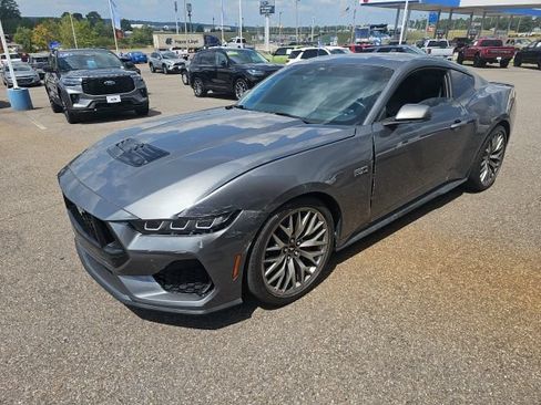 Used 2024 Ford Mustang GT Premium RWD image 3