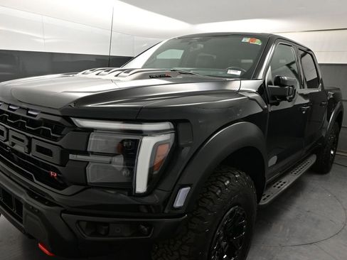 Used 2024 Ford F150 Raptor w/ Equipment Group 803A Raptor R AWD/4WD image 17