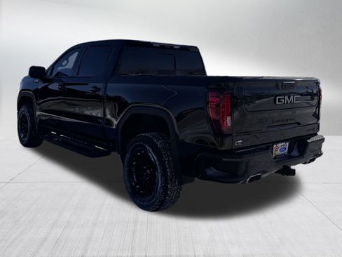 Used 2024 GMC Sierra 1500 AT4 w/ Technology Package image 5