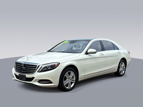 Used 2017 Mercedes-Benz S 550 4MATIC Sedan image 3