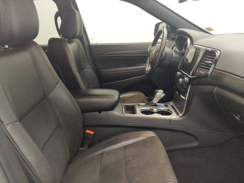 Used 2022 Jeep Grand Cherokee Laredo X RWD image 21