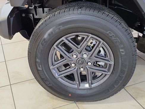 New 2026 Jeep Gladiator Sport image 5