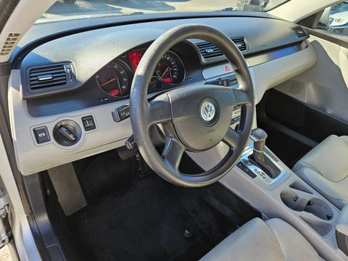 Used 2007 Volkswagen Passat 2.0T FWD image 15