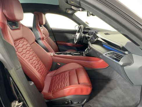 Used 2023 Audi RS e-tron GT w/ Ceramic Brake Package image 31