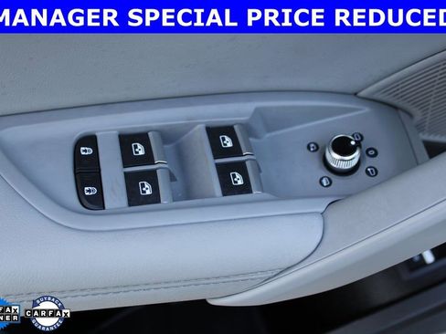 Used 2024 Audi Q5 2.0T Prestige w/ Prestige Package image 11