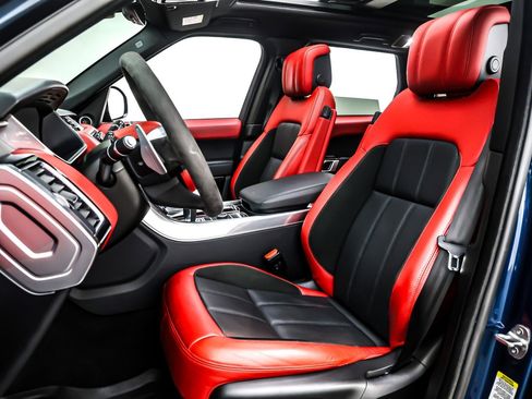 Used 2022 Land Rover Range Rover Sport HST image 16