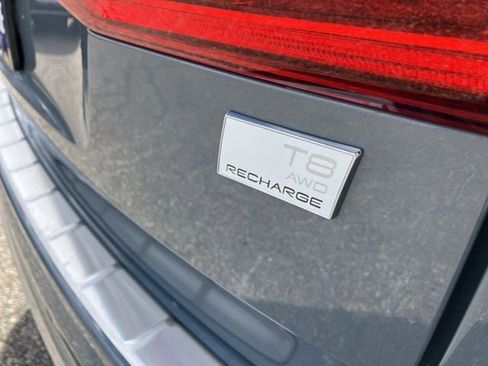 Certified 2023 Volvo XC60 T8 Ultimate w/ Climate Package AWD/4WD image 15