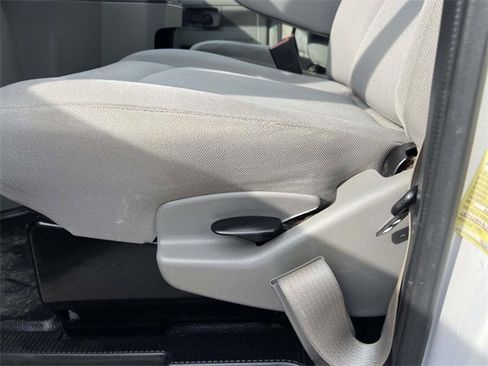 Used 2019 Ford E-350 and Econoline 350 Super Duty w/ Power Windows & Locks Group image 16