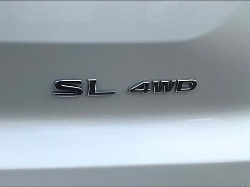 Used 2023 Nissan Pathfinder SL image 23