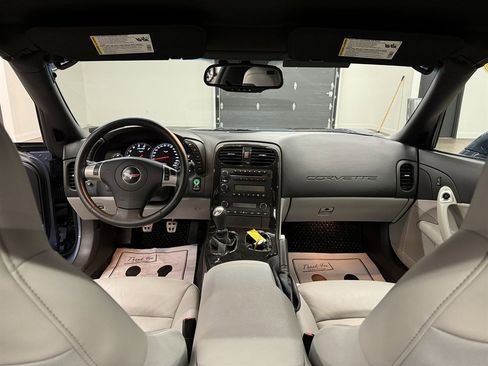 Used 2011 Chevrolet Corvette Grand Sport w/ Preferred Equipment Group image 25