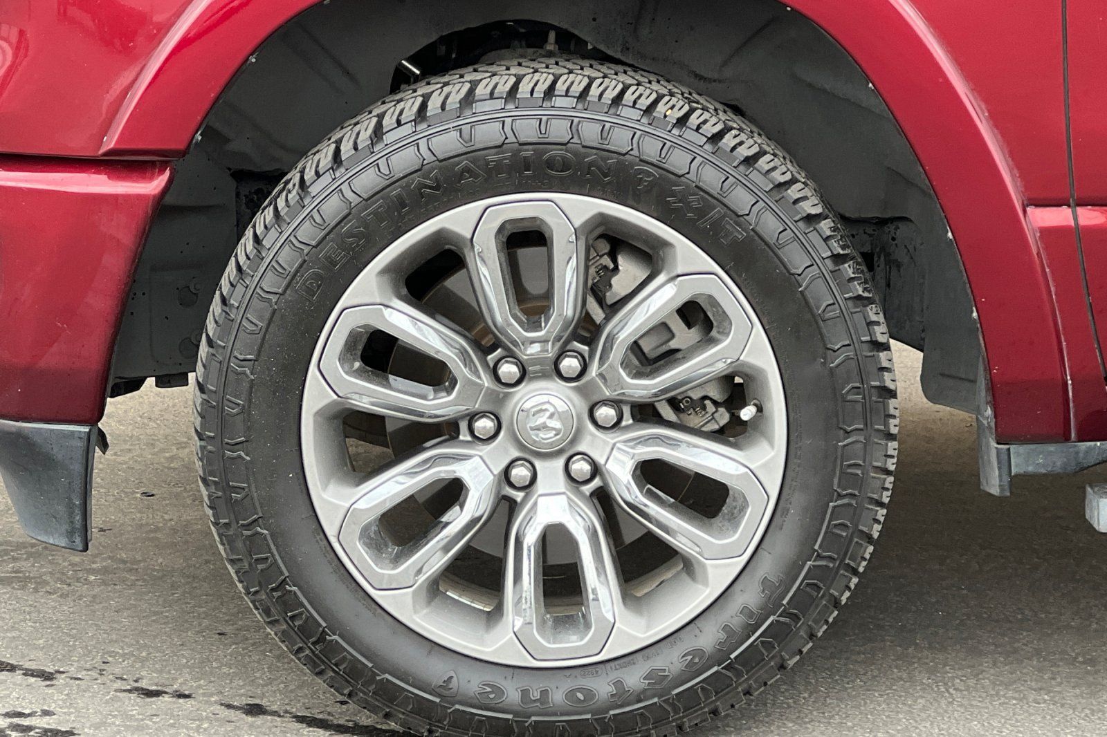 Used 2020 RAM 1500 Laramie w/ Sport Appearance Package AWD/4WD image 30