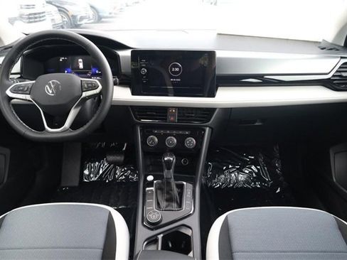 New 2025 Volkswagen Taos S image 21