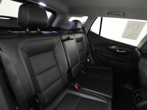 Used 2023 GMC Terrain SLT image 23