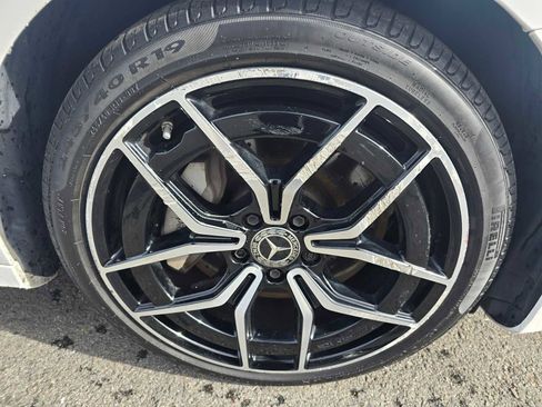 Used 2022 Mercedes-Benz E 350 Sedan image 9