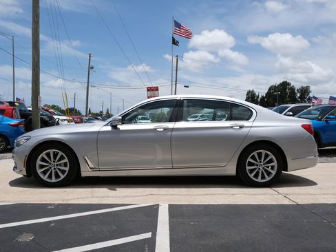 Used 2016 BMW 740i RWD image 8