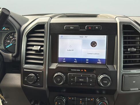 Used 2019 Ford F150 XLT AWD/4WD image 19
