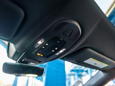 Certified 2025 Porsche Cayenne Coupe image 44