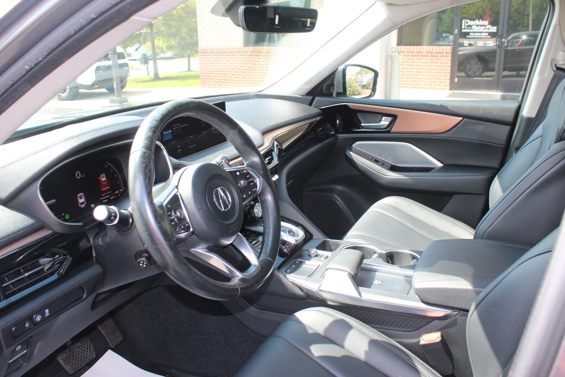Used 2022 Acura MDX FWD image 14