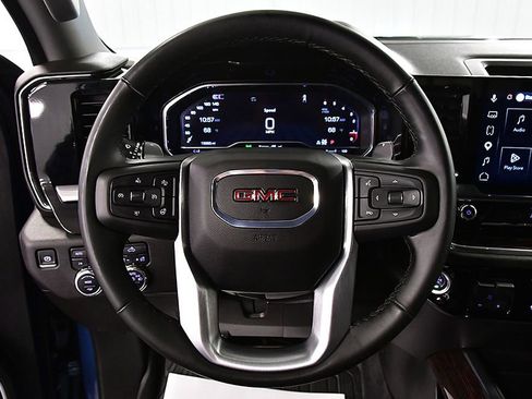 Used 2025 GMC Sierra 1500 Elevation w/ Preferred Package AWD/4WD image 21