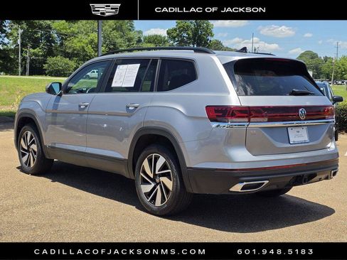 Used 2025 Volkswagen Atlas SE FWD image 6