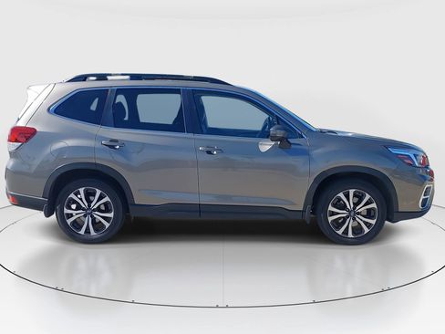Used 2020 Subaru Forester Limited image 8