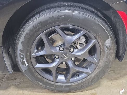 Used 2018 Chrysler Pacifica Touring Plus w/ S Appearance Package FWD image 35