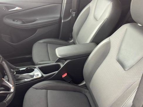 Used 2022 Buick Encore GX Select w/ Sport Touring Package image 9