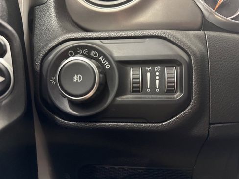 Used 2020 Jeep Wrangler Unlimited Sport image 20