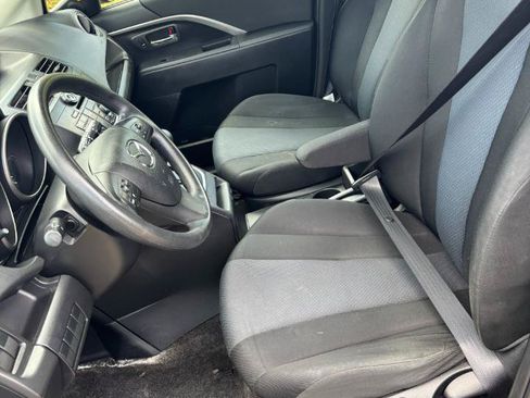 Used 2014 MAZDA MAZDA5 Sport FWD image 18