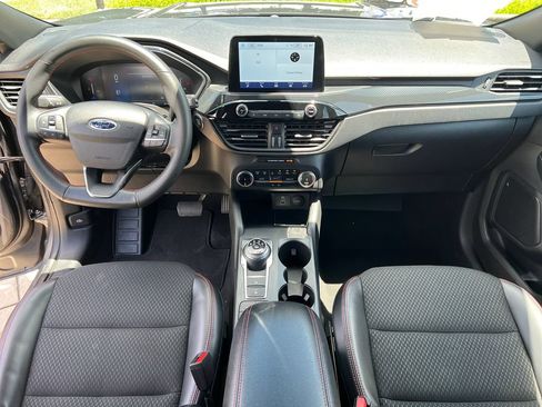 Used 2025 Ford Escape ST-Line FWD image 22