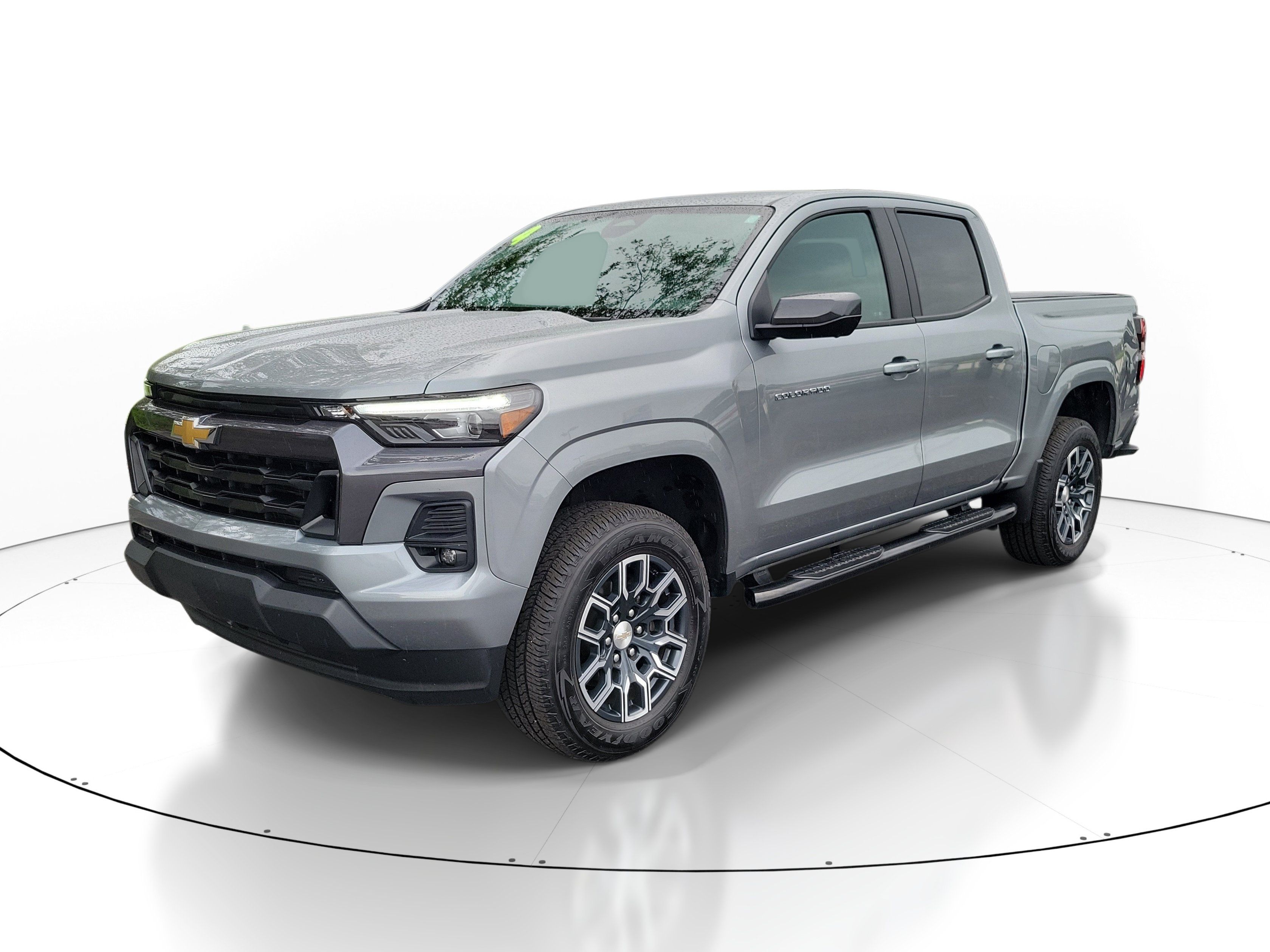 Used 2024 Chevrolet Colorado LT w/ LT Convenience Package III RWD image 5