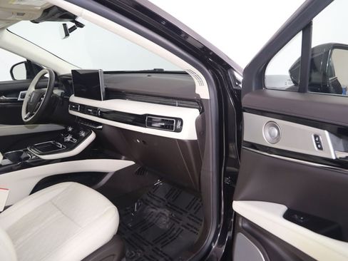 Used 2023 Lincoln Nautilus Black Label AWD/4WD image 44