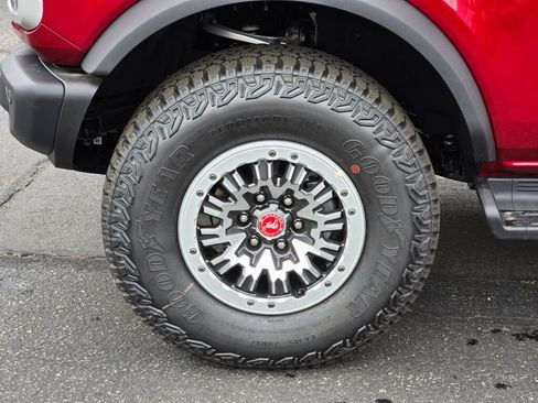 New 2026 Ford Bronco Outer Banks w/ Sasquatch Package AWD/4WD image 9