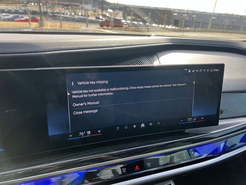 Used 2023 BMW 740i 740i w/ Executive Package image 25