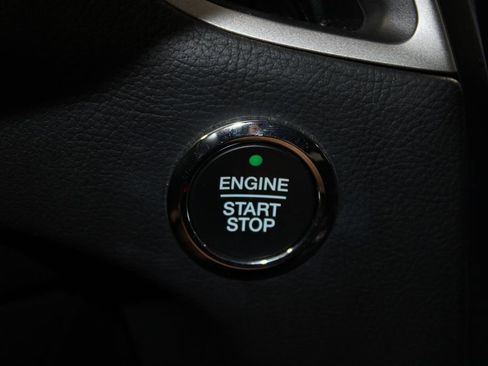 Used 2022 Ford Edge SE w/ Black Appearance Package AWD/4WD image 24
