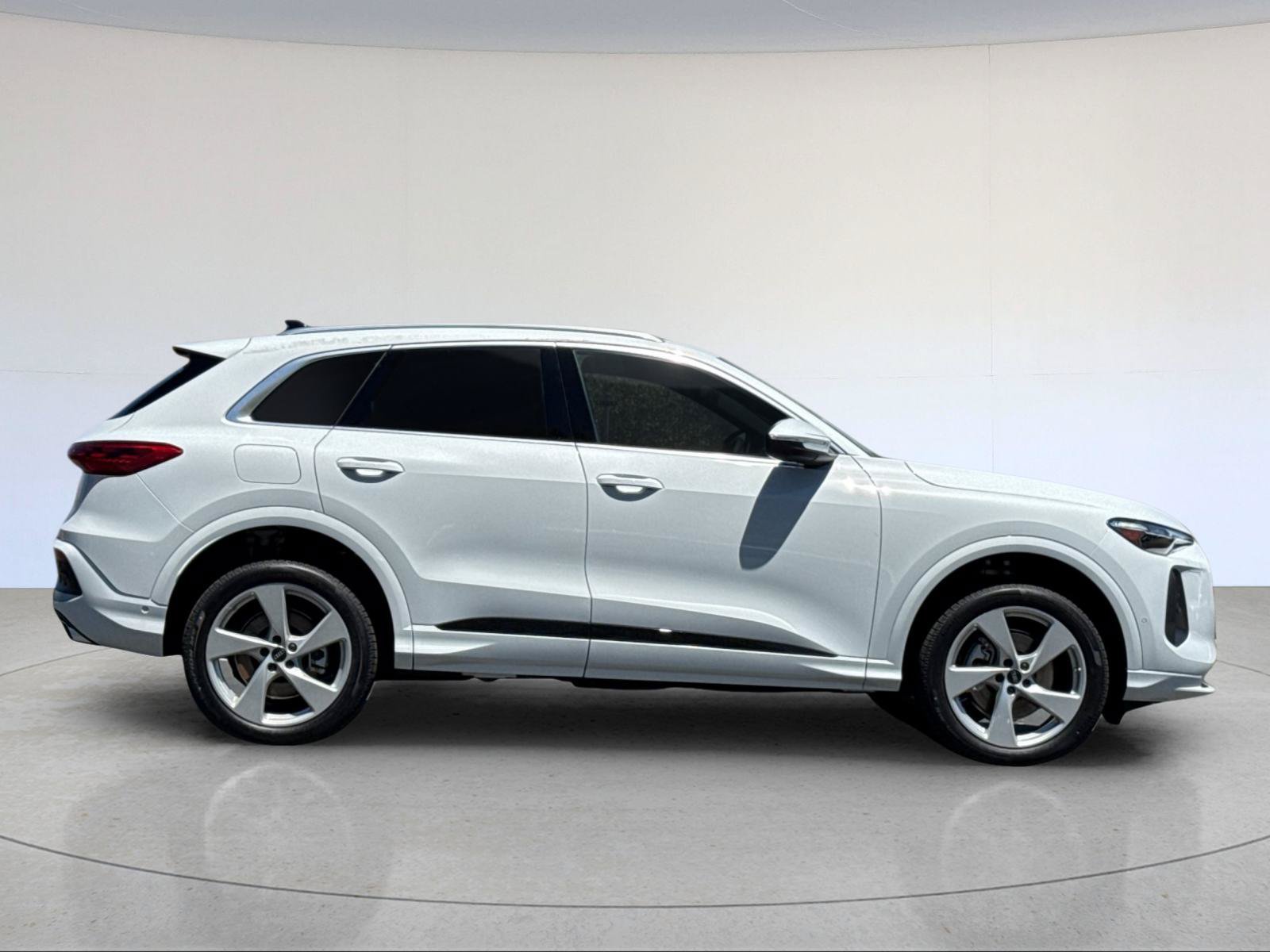 New 2026 Audi Q5 Premium AWD/4WD image 7