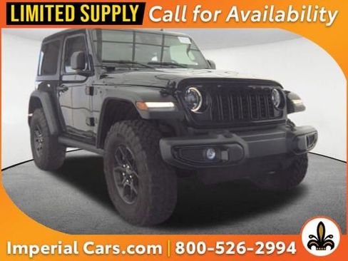 Used 2025 Jeep Wrangler Sport AWD/4WD image 1