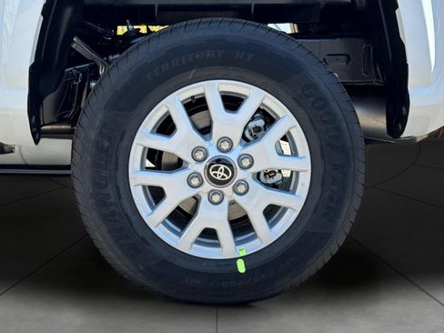 New 2026 Toyota Tacoma SR5 AWD/4WD image 32